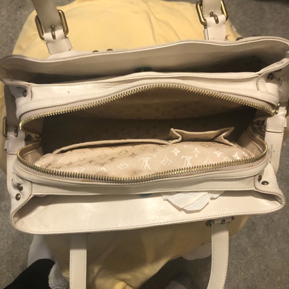 **BDAY MONTH SALE**Louis Vuitton Vintage Rivete cream handbag - Picture 6 of 17